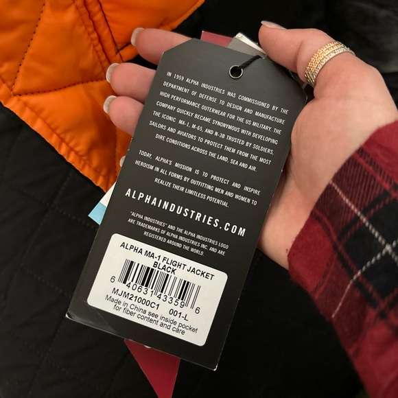 ATEEZ - WORLD TOUR JACKET - NWT - SIZE L - Picture 3 of 3